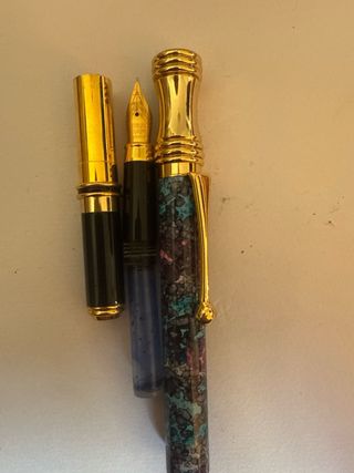 Conjunto di penne stilografiche classiche