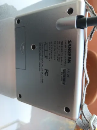 Radio Sangean PR-D6 AM/FM Negra.