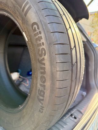 4 Neumáticos + 4 llantas de acero VW CADDY