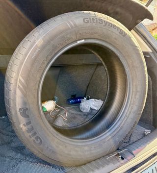 4 Neumáticos + 4 llantas de acero VW CADDY