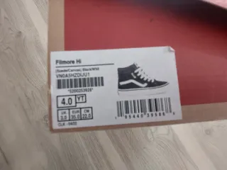 Botas Vans Negras y Blancas