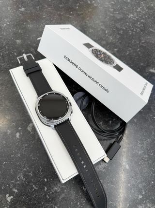 Samsung Galaxy Watch8 Classic Negro/Plata