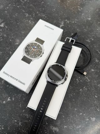 Samsung Galaxy Watch8 Classic Negro/Plata
