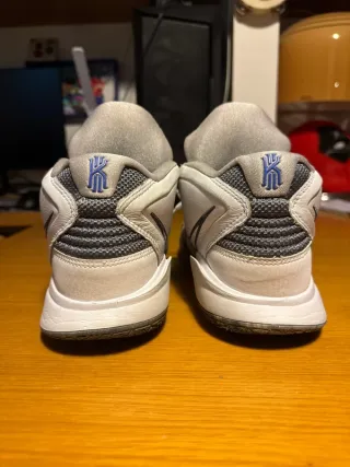 Nike Kyrie Infinity Scarpe Basket Bianco Marino