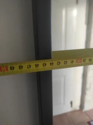 Espejo de pie metálico negro