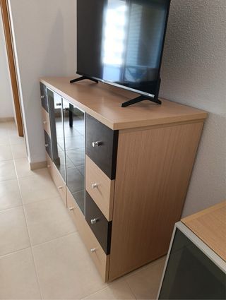 Conjunto muebles de salón con almacenaje.