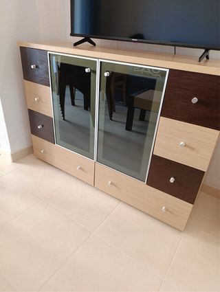 Conjunto muebles de salón con almacenaje.
