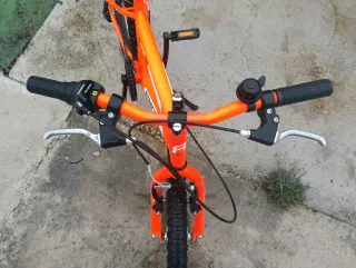 Bicicleta infantil naranja