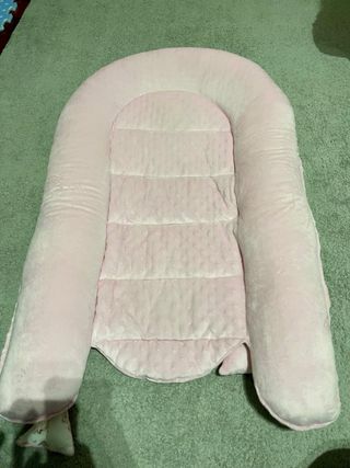 Nido para bebé floral rosa reversible