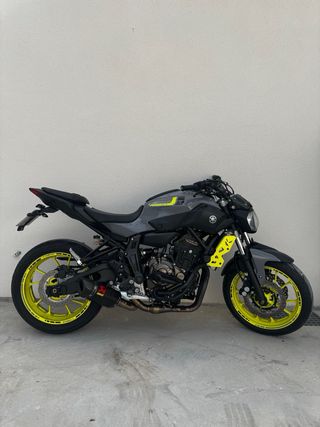 Yamaha MT-07