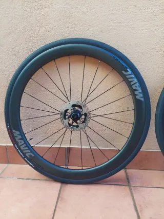 Ruedas Mavic Cosmic SL 45 Disc 2026