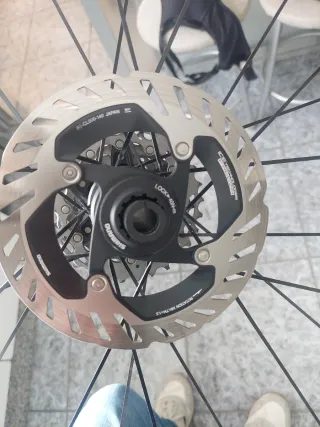 Ruedas Mavic Cosmic SL 45 Disc 2026