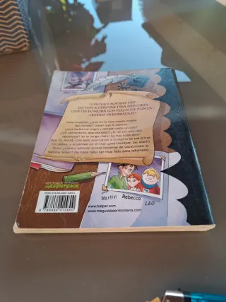 La isla de las sirenas (Serie Bat Pat 12) (Span...