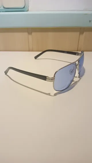 Gafas de sol aviador plateadas y azules