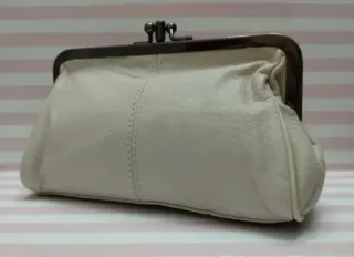 NOVEDAD! MONEDERO PIEL AUTÉNTICA UBRIQUE BLANCO