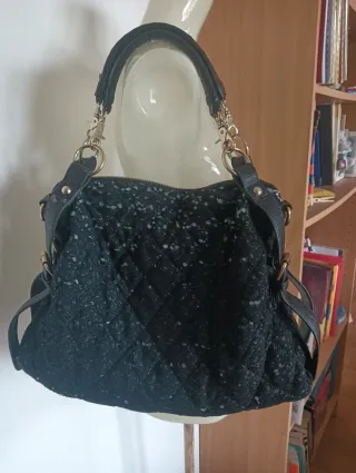Borsa nera trapuntata