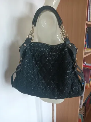 Borsa nera trapuntata