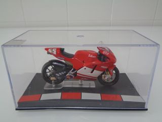 APRILIA RSW125 - HONDA RC211V – DUCATI  ( 1/24 )