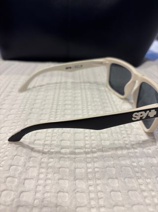 Gafas de sol SPY+ negras y blancas