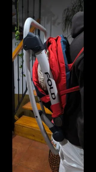 Silla mecedora de bebé.