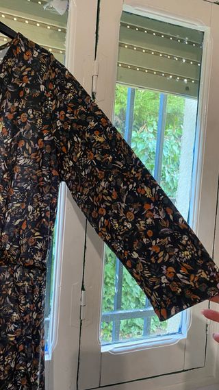 Vestido estampado floral manga larga