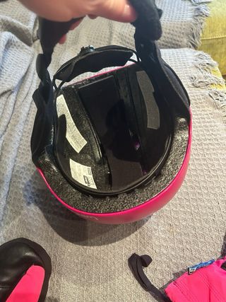 Casco de esquí rosa niña