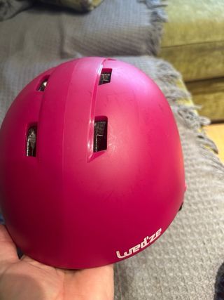 Casco de esquí rosa niña