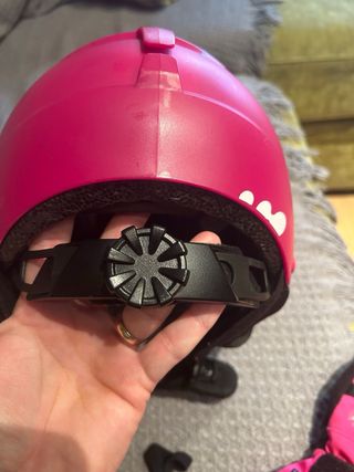 Casco de esquí rosa niña