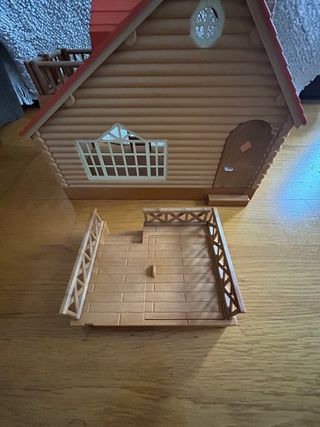 Casa de madera Sylvanian Families