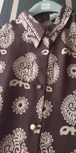 REGALO Camisa elegante talla 50/52