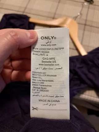 Camiseta Only manga larga morada talla M