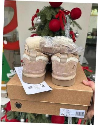 UGG Lowmel Sandalias Beige Talla 36