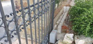 Puerta corredera exterior hierro forjado