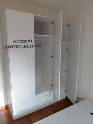 Armadi nuovi in legno spaziosi ed eleganti con 2, 3 e 4 ante