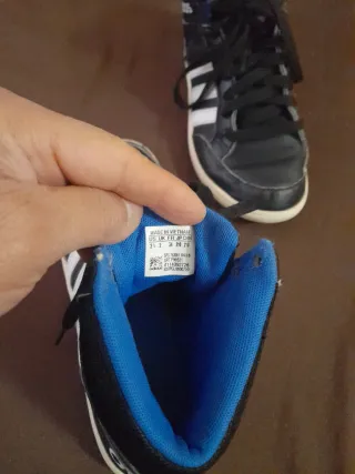 Zapatillas Adidas niño talla 34
