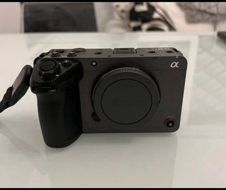 Sony FX30 + Objetivo + Micrófono + Accesorios