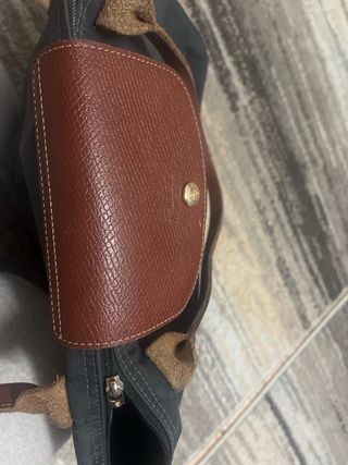 Bolsa de mano negra y marrón