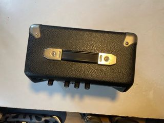 Amplificador Fender Frontman 10G