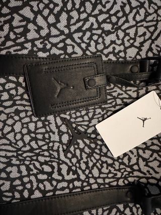 Conjunto Jordan Mochila y Bolso Viaje