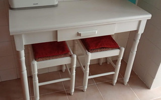 Mesita cocina abatible con 2 taburetes