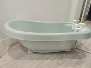 Bañera bebé con patas plegables