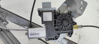 ELEVALUNAS DELANTERO IZQUIERDO MERCEDES-BENZ CITA