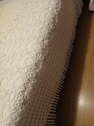 Colcha ganchillo blanca hecha a mano cama 1.35