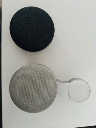 Altavoz Google Home Mini Negro y Gris