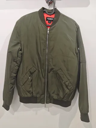 Bomber verde Zara