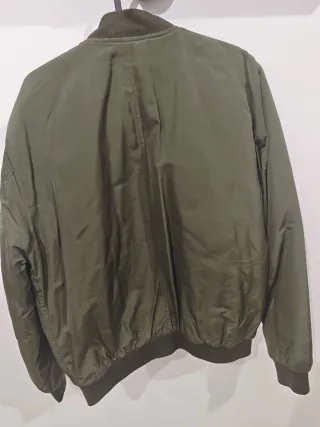 Bomber verde Zara