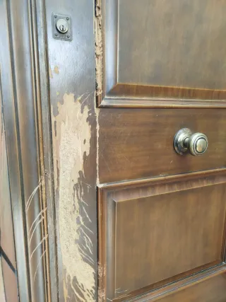 Puerta de entrada madera maciza