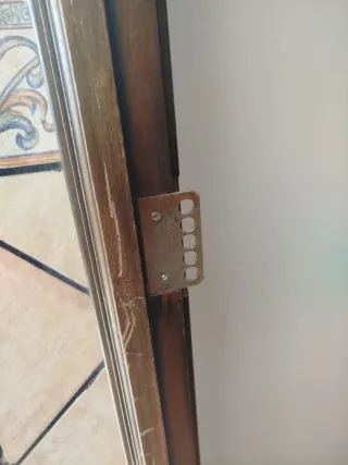 Puerta de entrada madera maciza