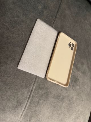 Funda iPhone 11 Pro Max Corazón Flores