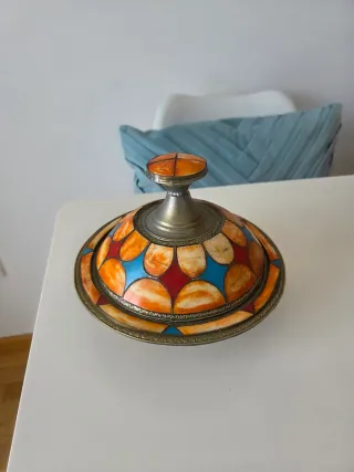 Tajín decorativo latón y hueso